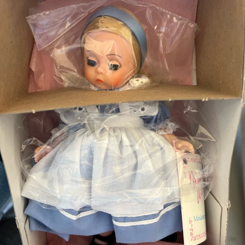 Madame Alexander Alice in Wonderland 8in Doll